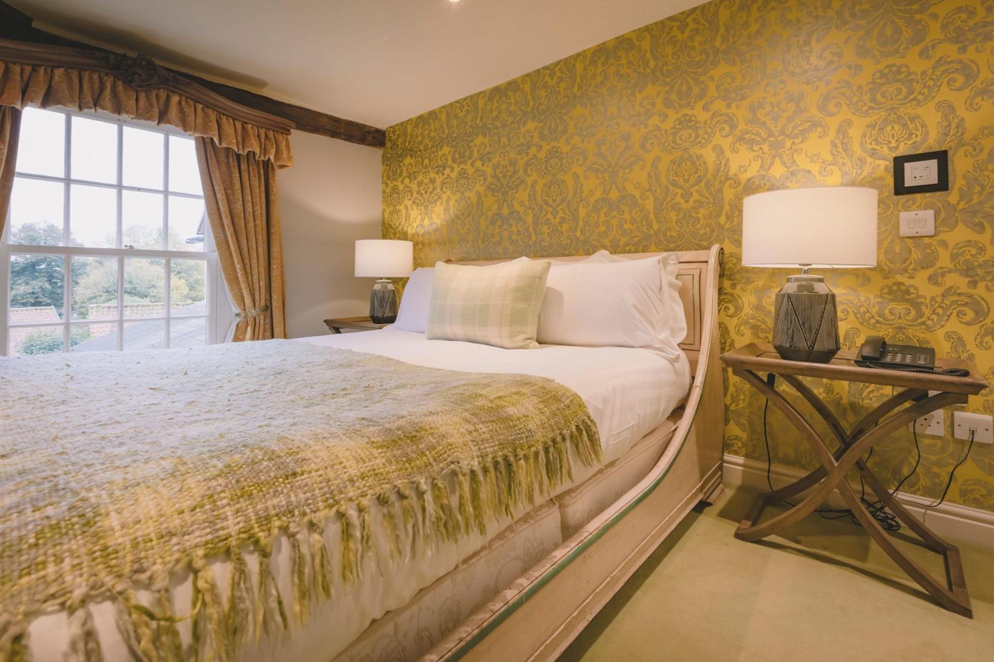 The Crown, Bildeston Hotel Bagian luar foto